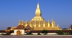 Thạt Luổng là biểu tượng của Phật giáo và nền chủ quyền của Lào, là công trình kiến trúc đặc biệt và quan trọng nhất ở Lào.