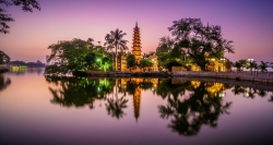 Chùa Trấn Quốc là một trong những ngôi chùa cổ nhất ở Hà Nội và Việt Nam, từng là trung tâm Phật giáo của kinh thành Thăng Long